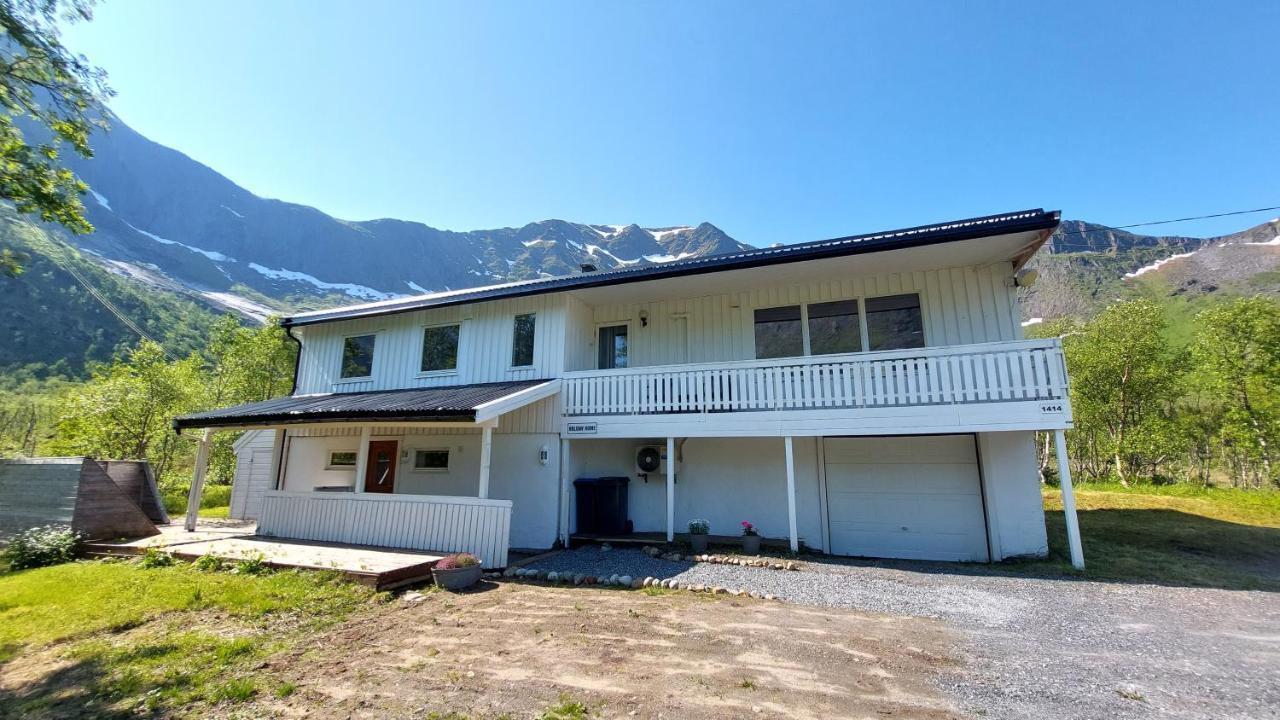 Holiday Home On Senja Senjahopen Exteriör bild